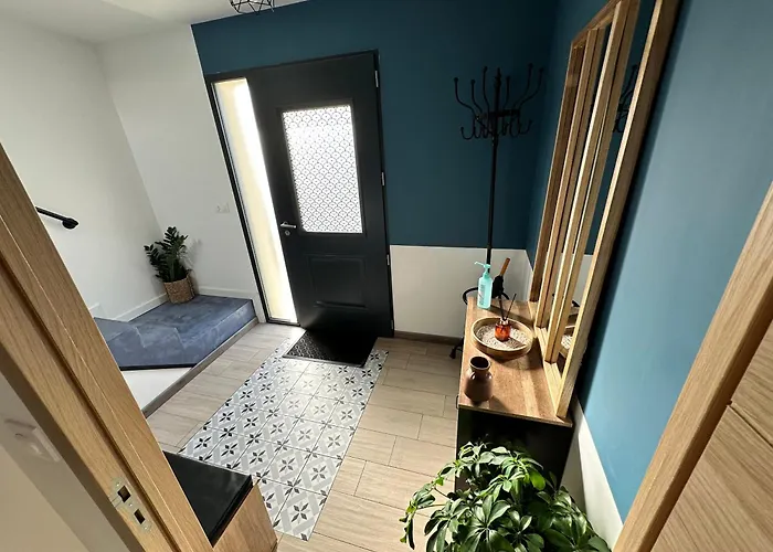 Privee Au Calme - Proche Gare - Parking Gratuit 3*