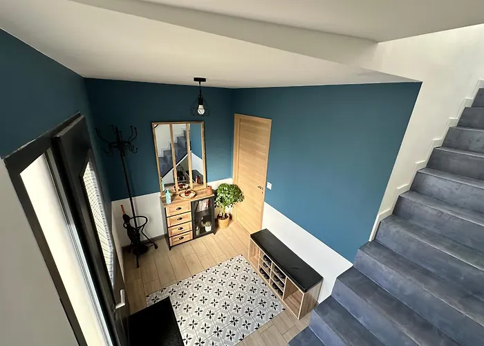 Privee Au Calme - Proche Gare - Parking Gratuit 3*